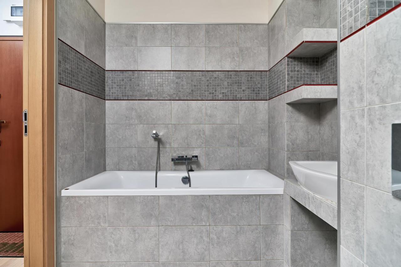 Apartament Spizowa Z Balkonem Wroclaw By Noclegi Renters Екстер'єр фото